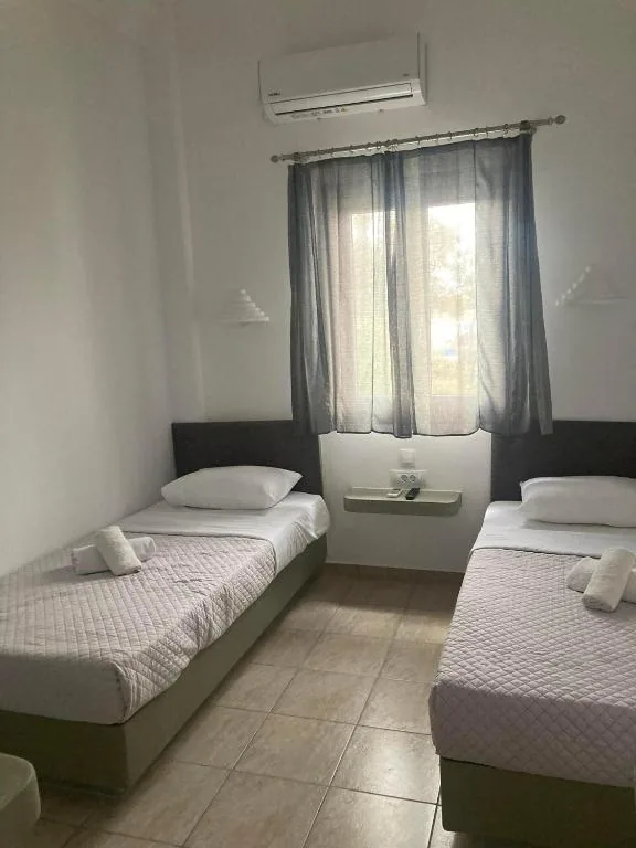 Günstiges Doppelzimmer von Marousi Rooms mit 2 Einzelbetten